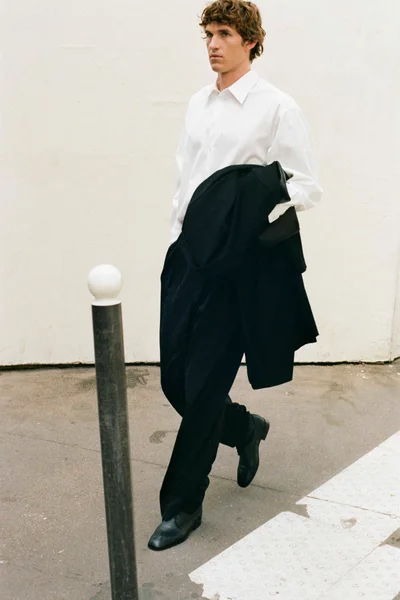 Look 10
